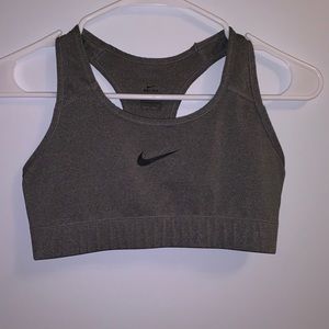 Nike sports bra PRICEDROP
